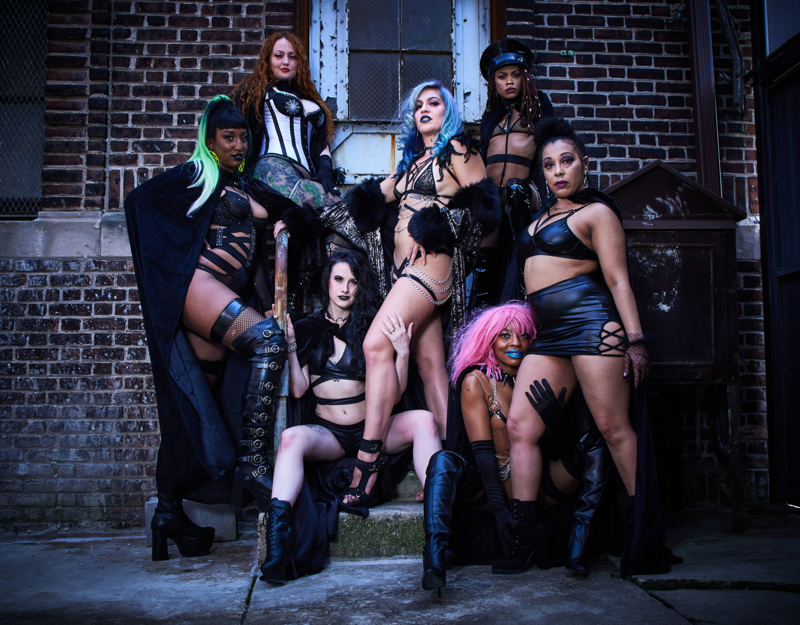 "metal rock burlesque show" - https://sirenpack.com